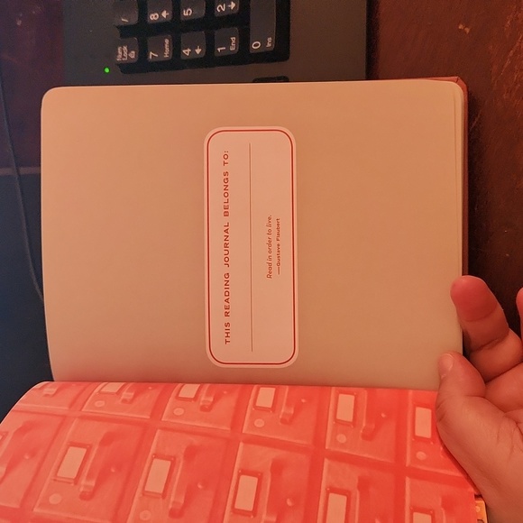 Potter Style Reading Journal for Book Lovers - Picture 4 of 12